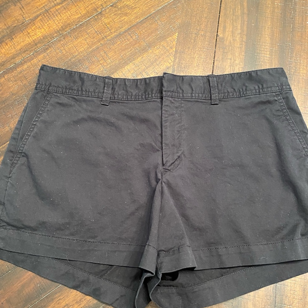 Women’s size 10 black Gap shorts
